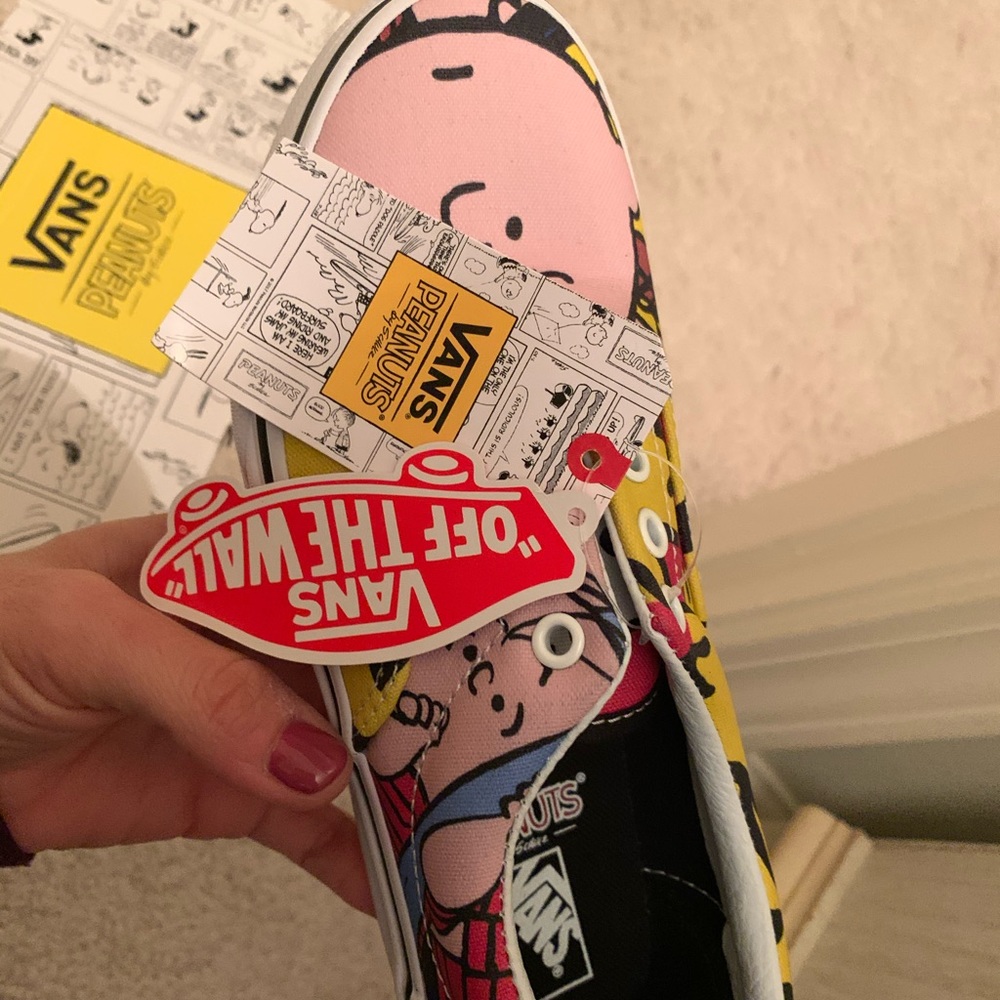 Vans peanuts “era pen” shoes. New with tags in box